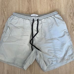 URBAN OUTFITTERS MENS SWIM TRUNKS